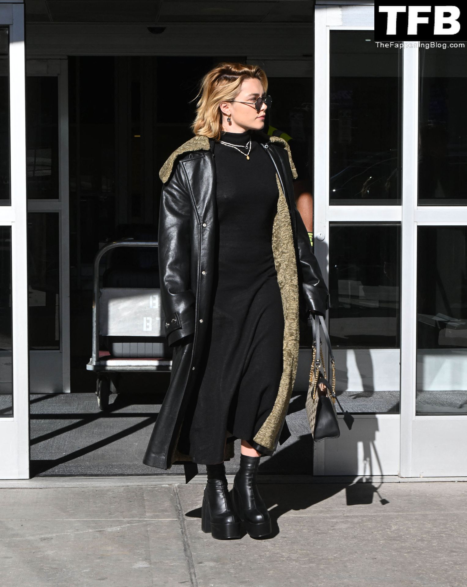 Florence Pugh Pokies The Fappening Blog 13 - Florence Pugh Shows Off Her Pokies at JFK airport in NYC (31 Photos)
