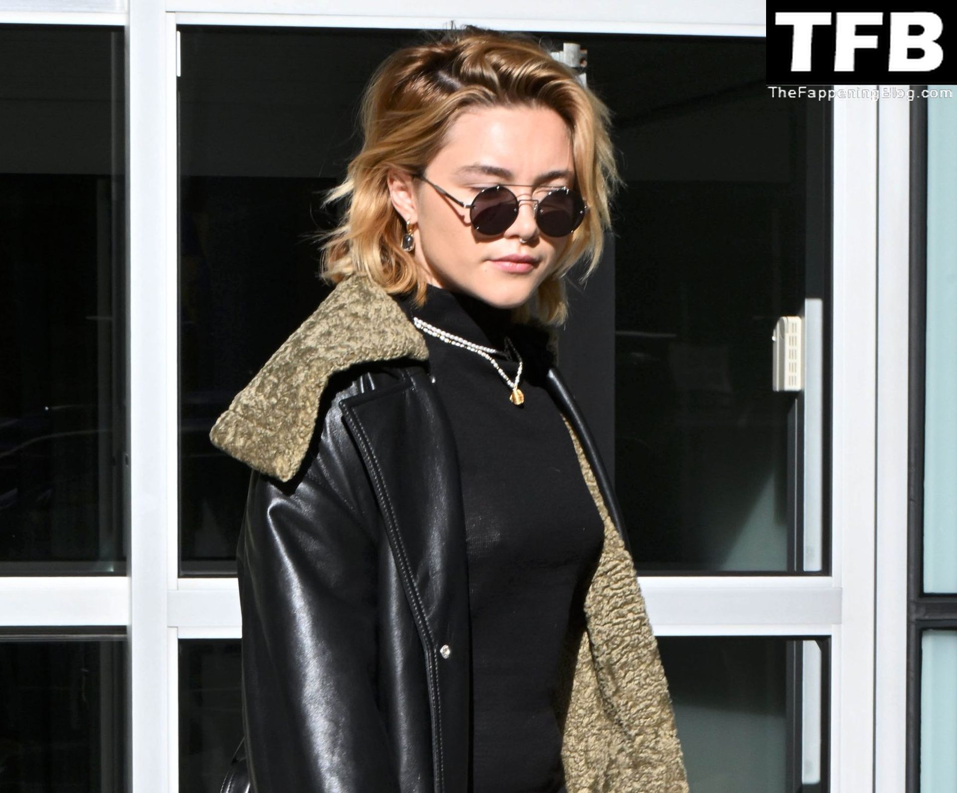 Florence Pugh Pokies The Fappening Blog 24 - Florence Pugh Shows Off Her Pokies at JFK airport in NYC (31 Photos)