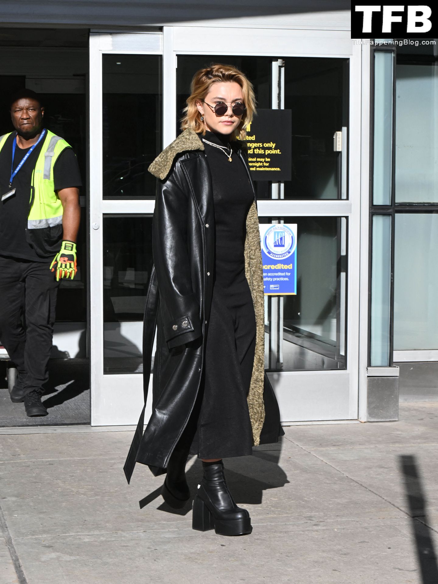 Florence Pugh Pokies The Fappening Blog 3 - Florence Pugh Shows Off Her Pokies at JFK airport in NYC (31 Photos)