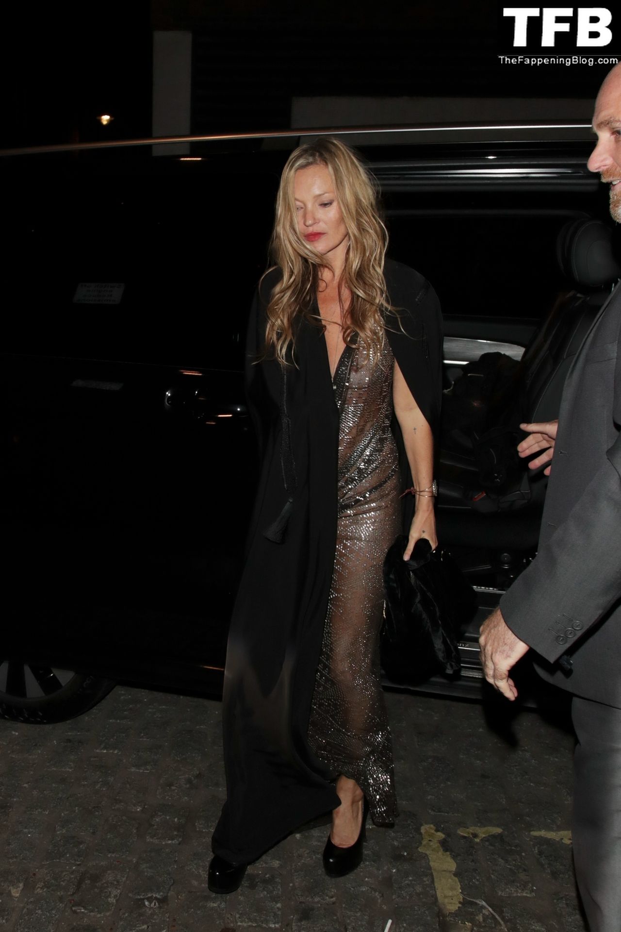 Kate Moss Flashes Nude Tits The Fappening Blog 139 - Kate Moss Flashes Her Nude Breasts in London (150 Photos)