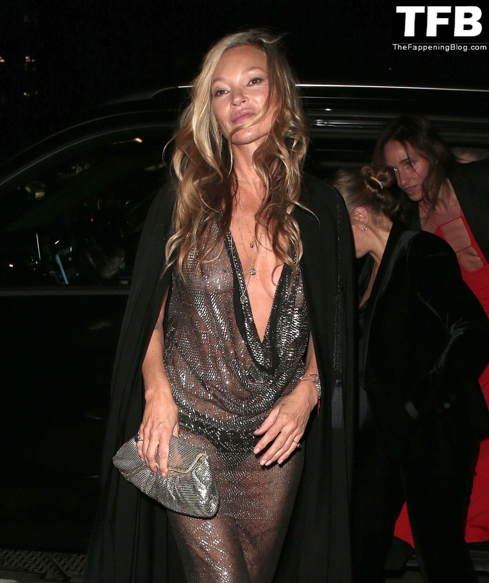 Kate Moss Flashes Nude Tits The Fappening Blog 27 - Kate Moss Flashes Her Nude Breasts in London (150 Photos)