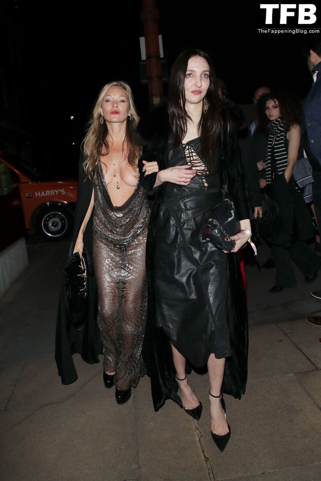 Kate Moss Flashes Nude Tits The Fappening Blog 46 - Kate Moss Flashes Her Nude Breasts in London (150 Photos)