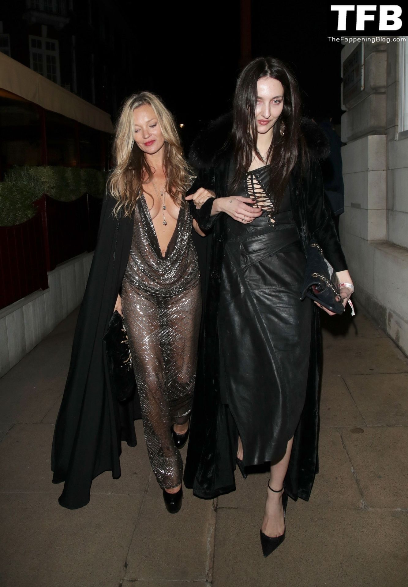 Kate Moss Flashes Nude Tits The Fappening Blog 67 - Kate Moss Flashes Her Nude Breasts in London (150 Photos)