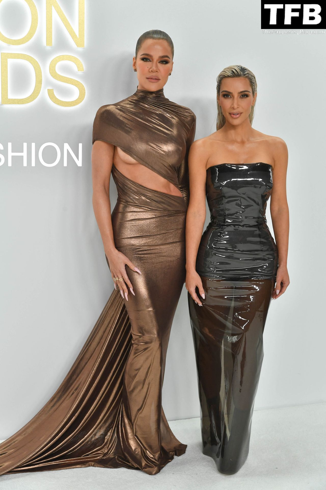 Khloe Kardashian Sexy Tits The Fappening Blog 10 - Khloe Kardashian Shows Off Her Underboob at the 2022 CFDA Fashion Awards (110 Photos)