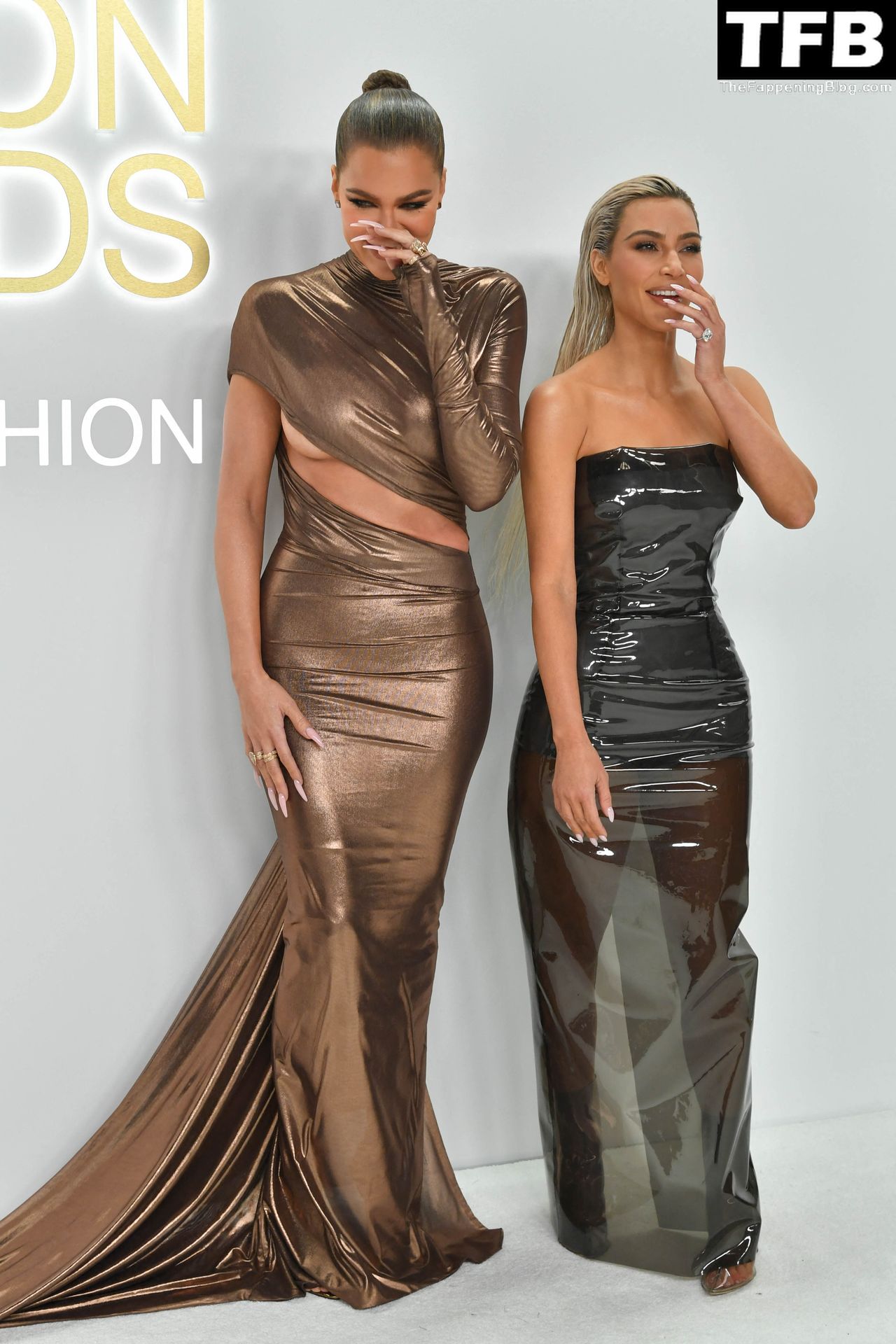 Khloe Kardashian Sexy Tits The Fappening Blog 13 - Khloe Kardashian Shows Off Her Underboob at the 2022 CFDA Fashion Awards (110 Photos)
