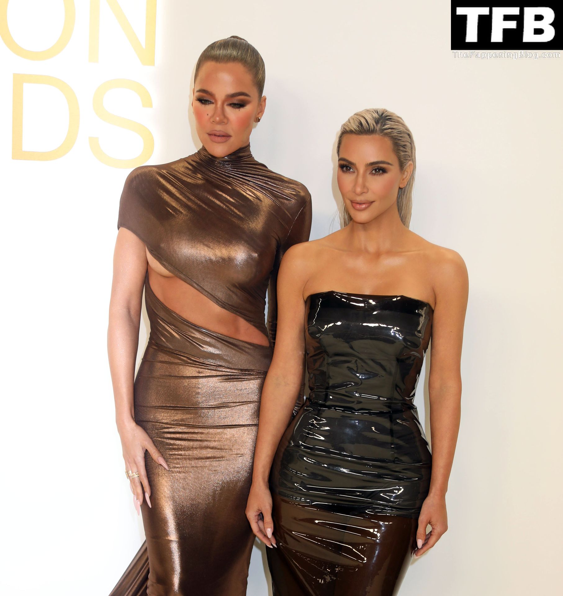 Khloe Kardashian Sexy Tits The Fappening Blog 79 - Khloe Kardashian Shows Off Her Underboob at the 2022 CFDA Fashion Awards (110 Photos)