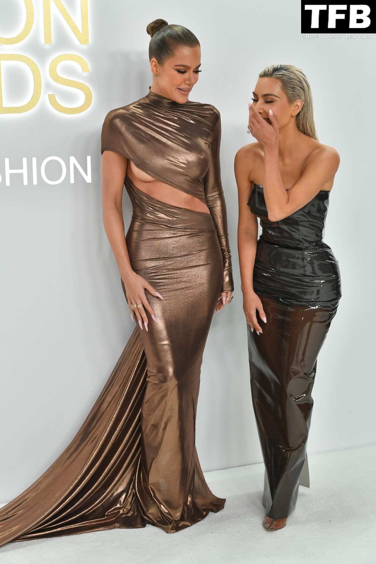 Khloe Kardashian Sexy Tits The Fappening Blog 83 - Khloe Kardashian Shows Off Her Underboob at the 2022 CFDA Fashion Awards (110 Photos)