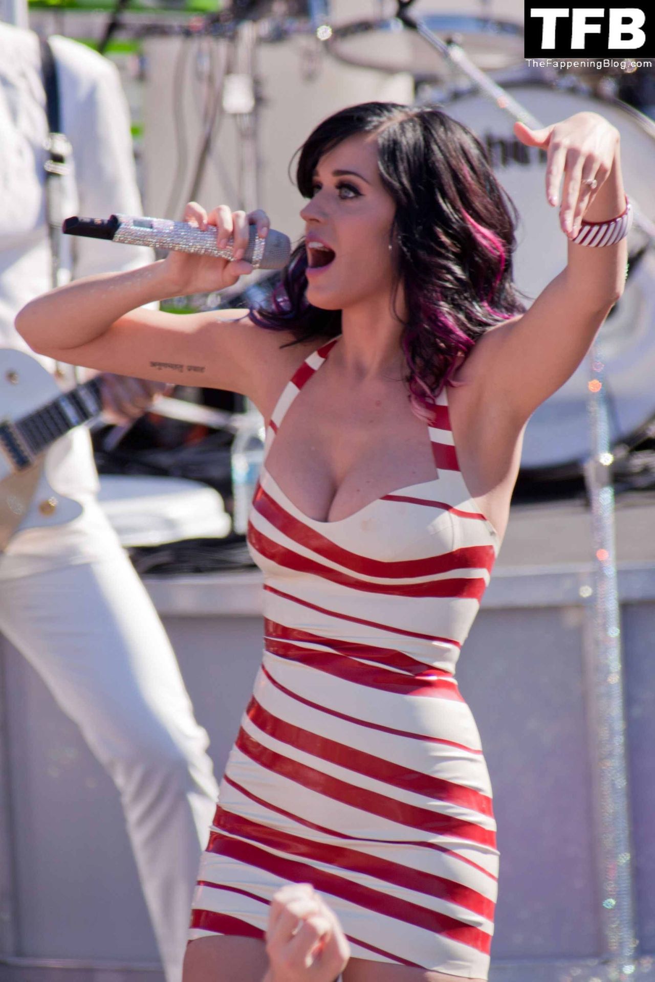 katy perry 91 thefappeningblog.com  - Katy Perry Sexy Collection – Part 4 (150 Photos)