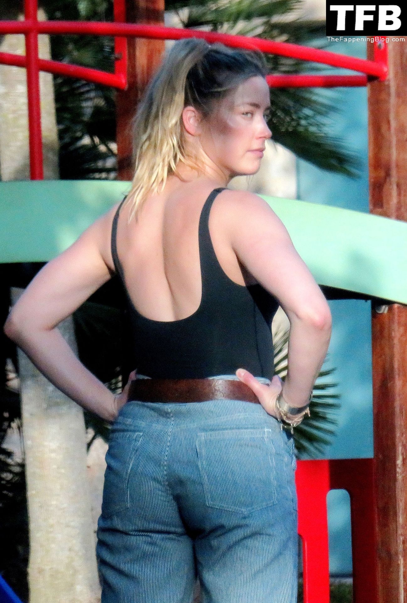 Amber Heard Sexy The Fappening Blog 12 - Amber Heard Continues to Get Away From It All During her Spanish Vacation in Palma De Mallorca (26 Photos)