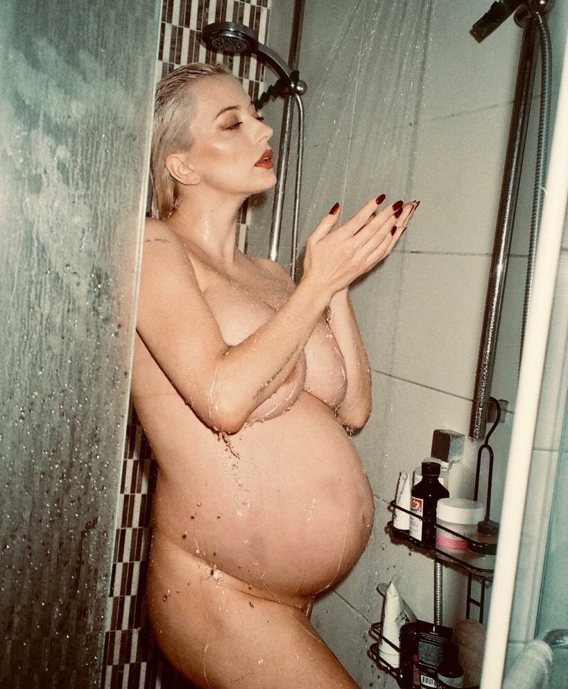 Caroline Vreeland Nude Pregnant TheFappening.Pro 3 - Caroline Vreeland Pregnant And Nude (27 Photos)