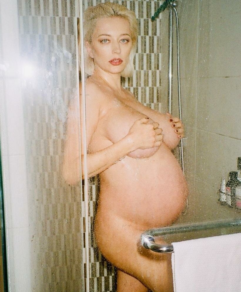 Caroline Vreeland Nude Pregnant TheFappening.Pro 9 - Caroline Vreeland Pregnant And Nude (27 Photos)