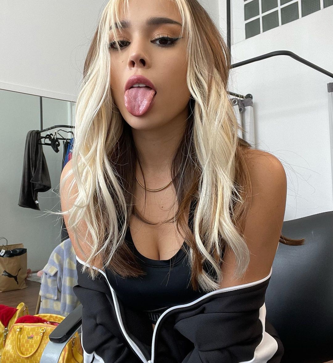 Danna Paola Selfie TheFappening.Pro 4 - Danna Paola Nude And Sexy Mexican Singer (60 Photos And Video)