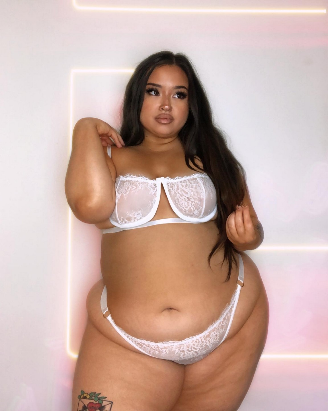 Erika Lipps Sexy In Lingerie TheFappening.Pro 5 - Erika Lipps Real Jabba Girl (29 Photos)