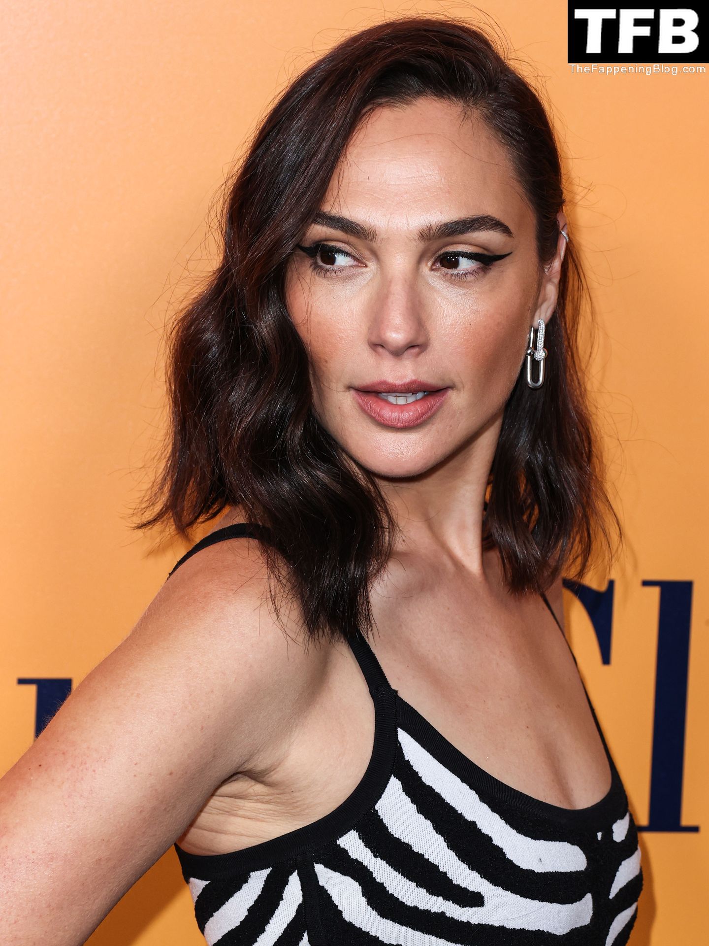 Gal Gadot Sexy 39 thefappeningblog.com  - Gal Gadot Displays Her Gorgeous Figure at the Traveling Exhibition “Solaire Culture” in Beverly Hills (77 Photos)