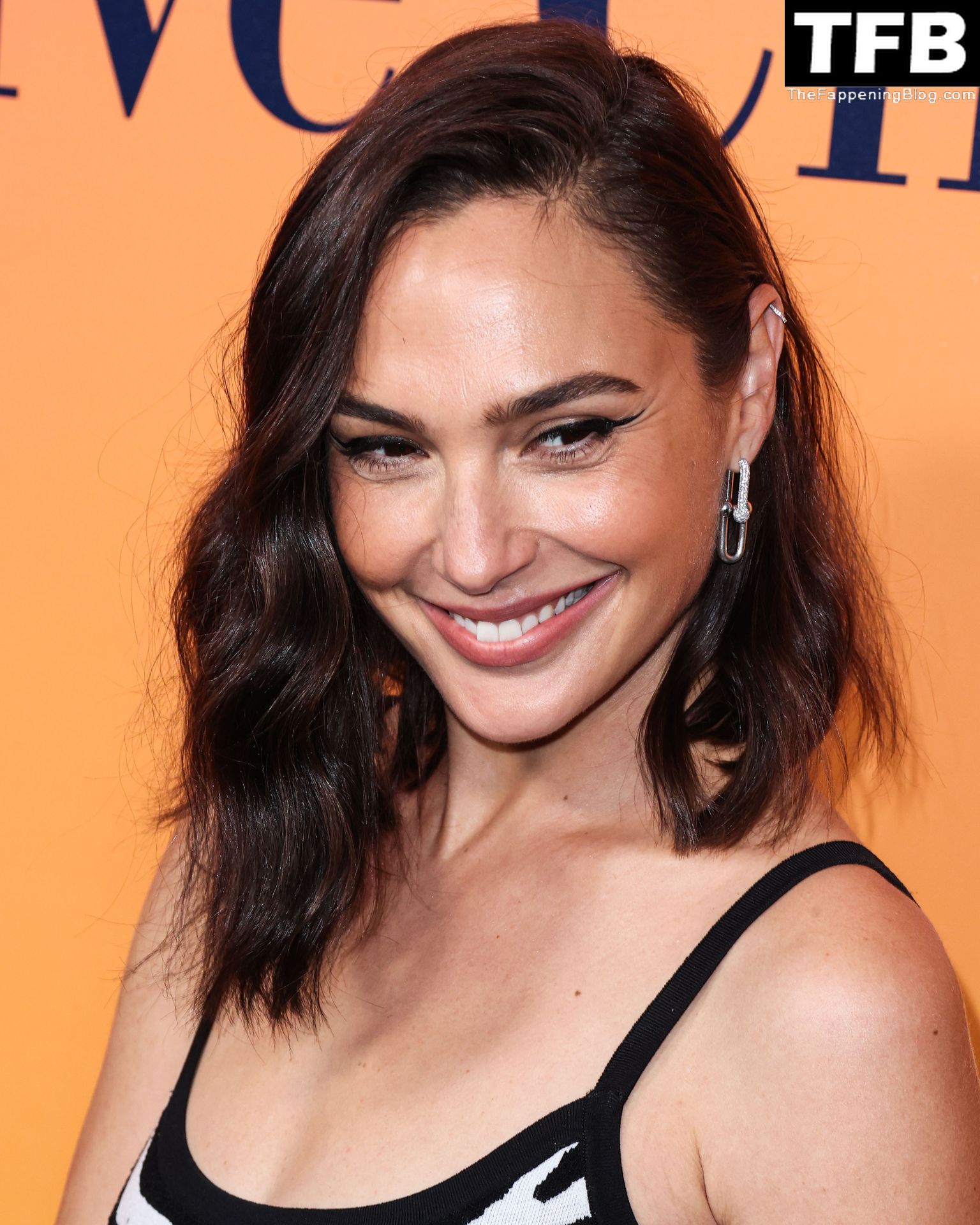 Gal Gadot Sexy 77 thefappeningblog.com  - Gal Gadot Displays Her Gorgeous Figure at the Traveling Exhibition “Solaire Culture” in Beverly Hills (77 Photos)