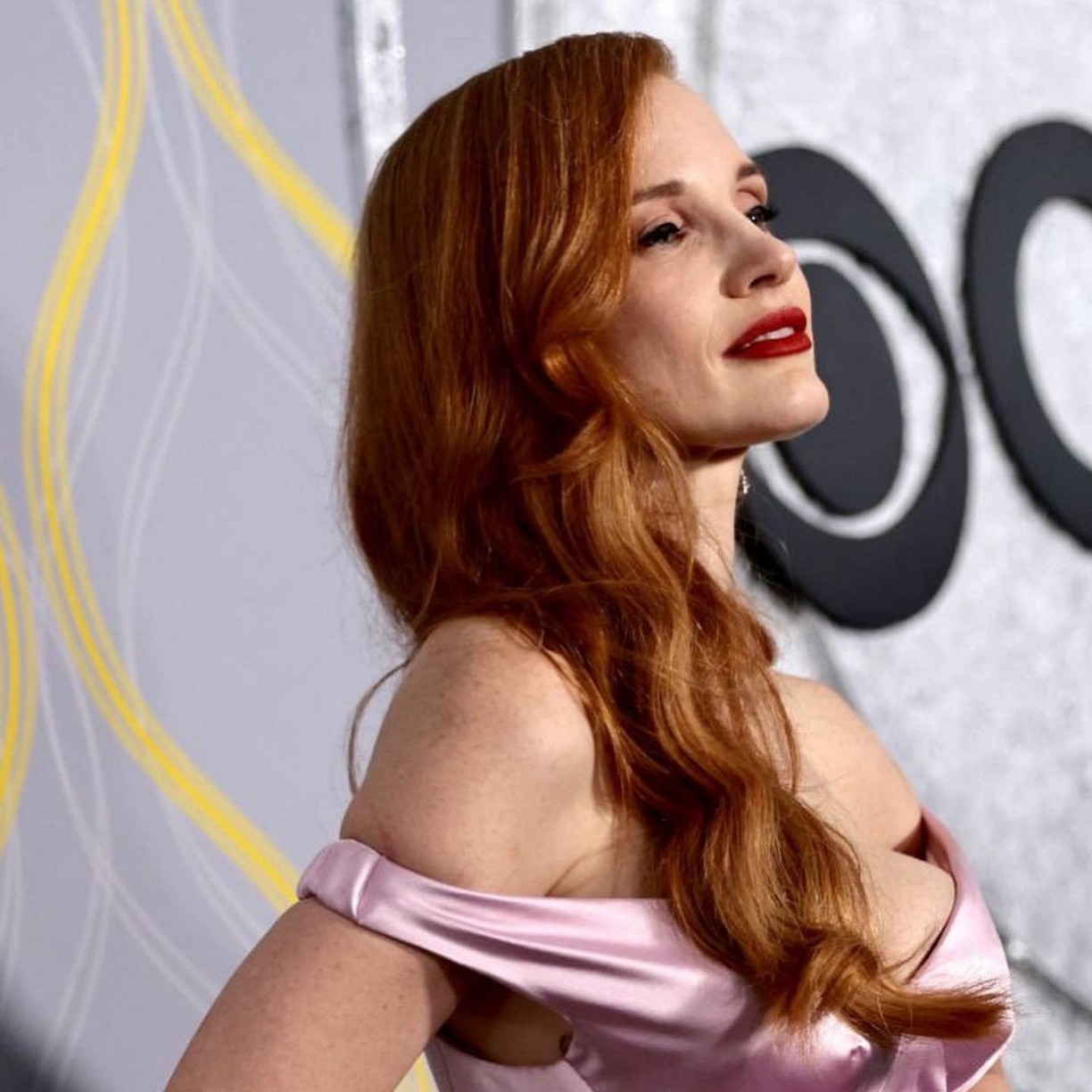 Jessica Chastain Cleavage TheFappening.Pro 14 - Jessica Chastain Cleavage (16 Photos)