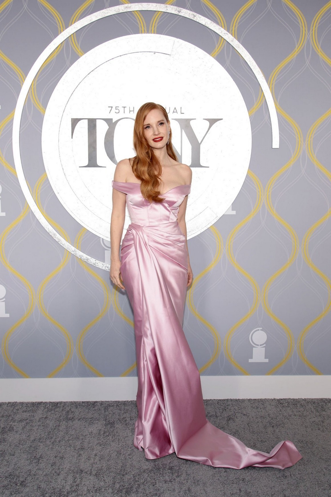 Jessica Chastain Cleavage TheFappening.Pro 4 - Jessica Chastain Cleavage (16 Photos)