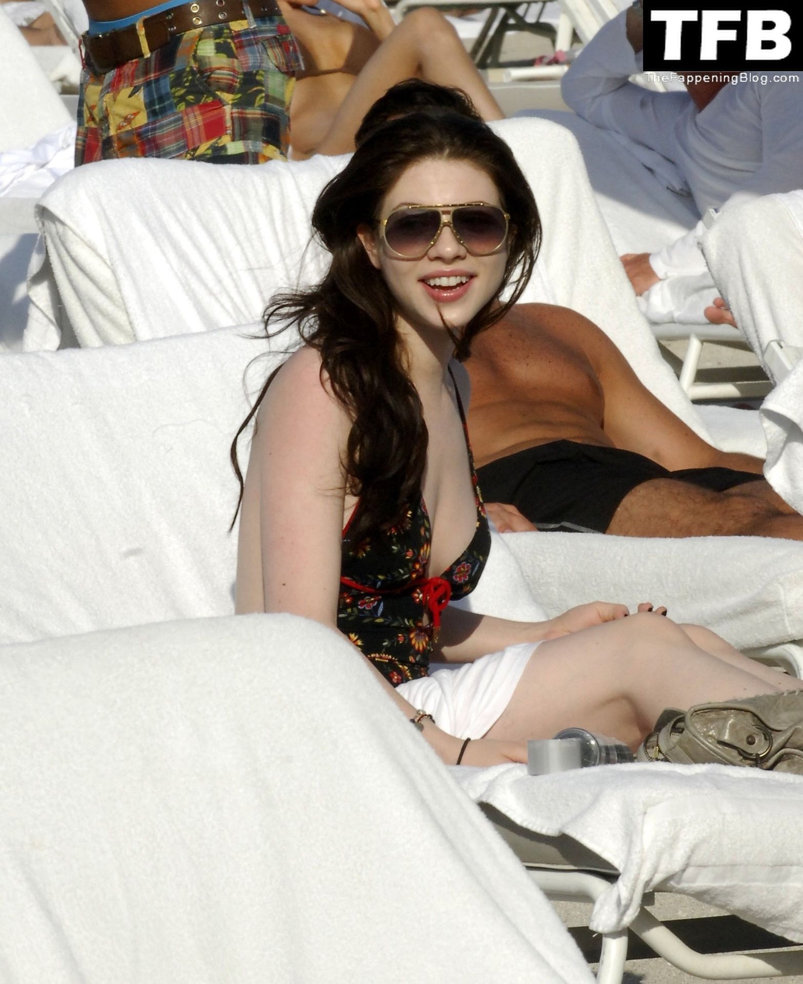 michelle trachtenberg 10 thefappeningblog.com  - Michelle Trachtenberg Nude & Sexy Collection (122 Photo)