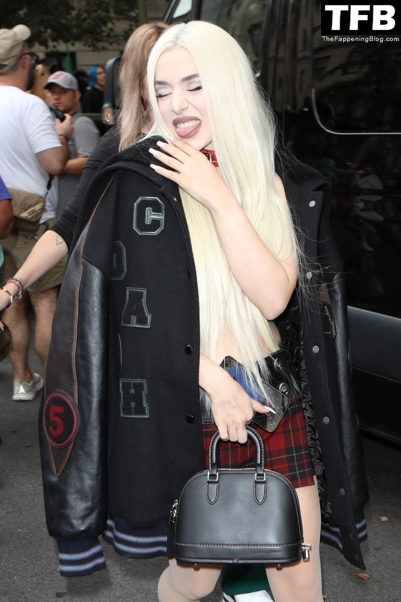 1670439818 214 Ava Max Sexy The Fappening Blog 5 - Ava Max Poses Outside of the Coach Fashion Show in New York (31 Photos)