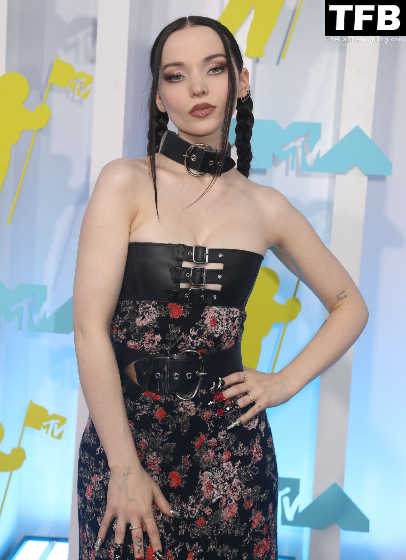 1670945306 178 Dove Cameron Sexy The Fappening Blog 6 - Dove Cameron Flaunts Her Sexy Tits at the 2022 MTV VMAs in Newark (56 Photos)