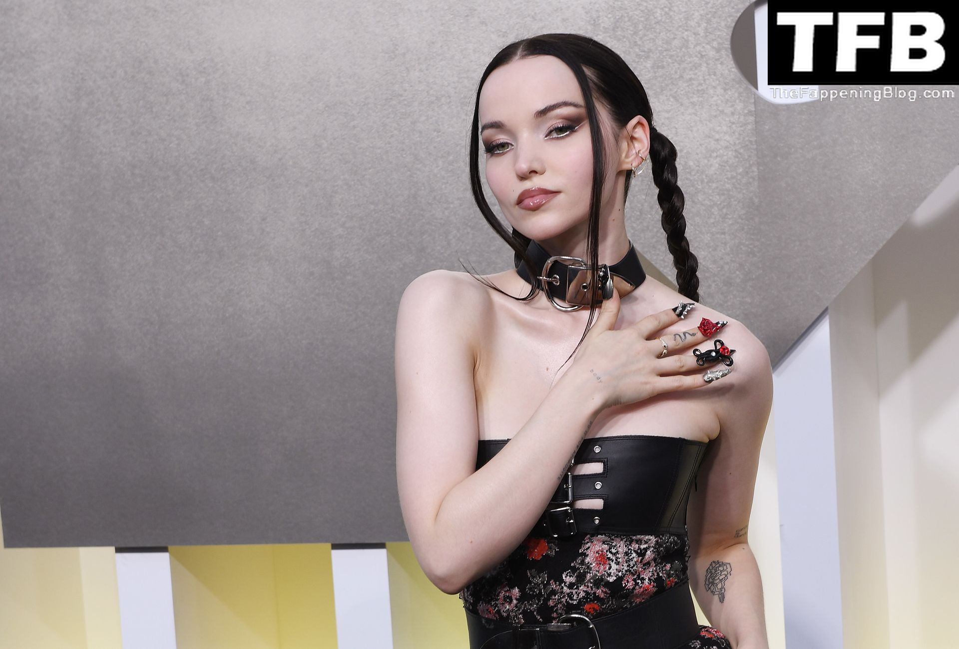 Dove Cameron Sexy The Fappening Blog 14 - Dove Cameron Flaunts Her Sexy Tits at the 2022 MTV VMAs in Newark (56 Photos)