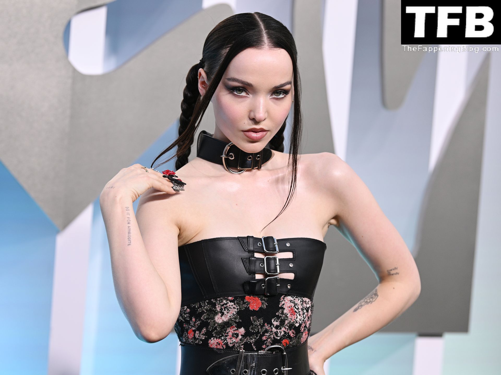Dove Cameron Sexy The Fappening Blog 41 - Dove Cameron Flaunts Her Sexy Tits at the 2022 MTV VMAs in Newark (56 Photos)