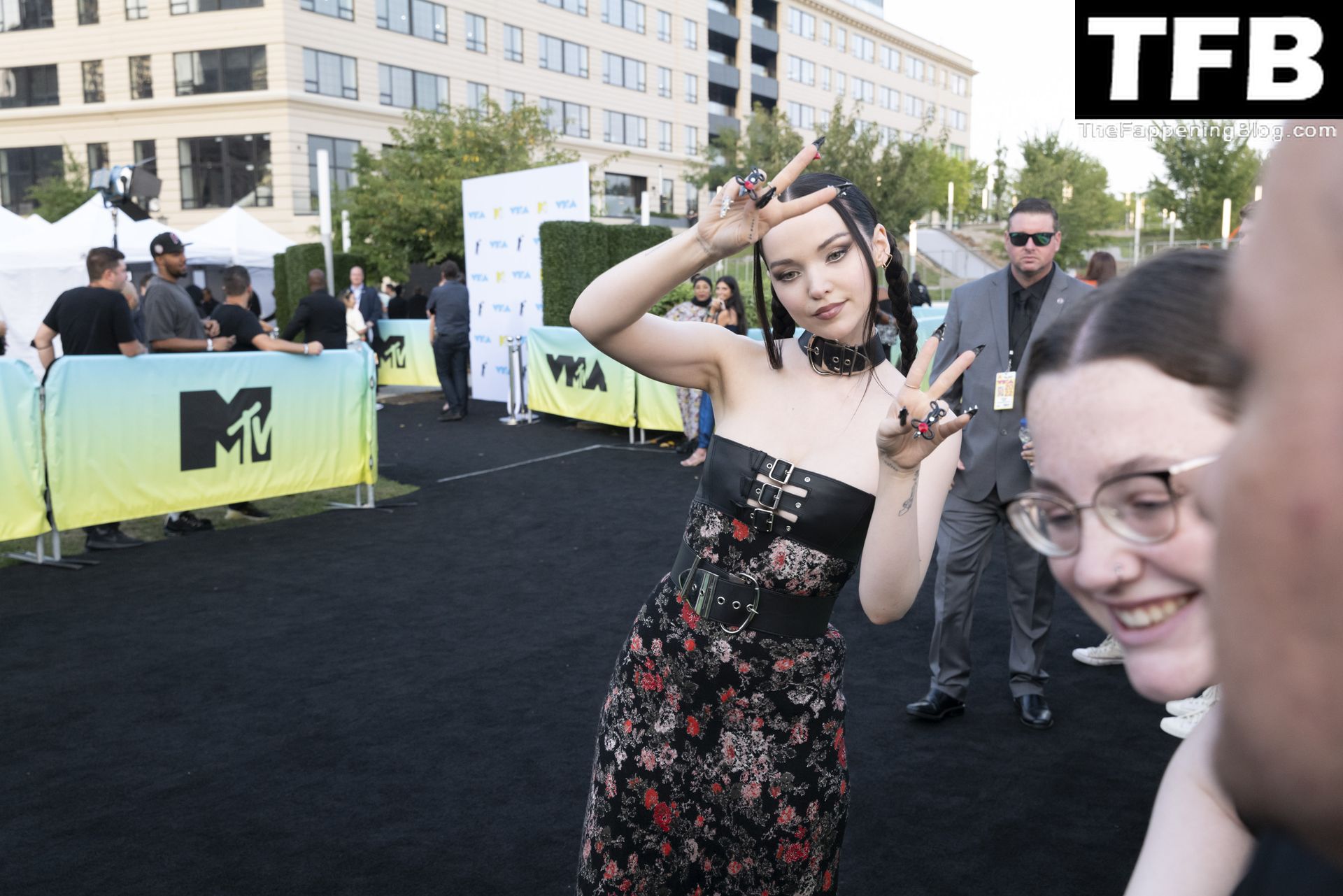 Dove Cameron Sexy The Fappening Blog 7 - Dove Cameron Flaunts Her Sexy Tits at the 2022 MTV VMAs in Newark (56 Photos)