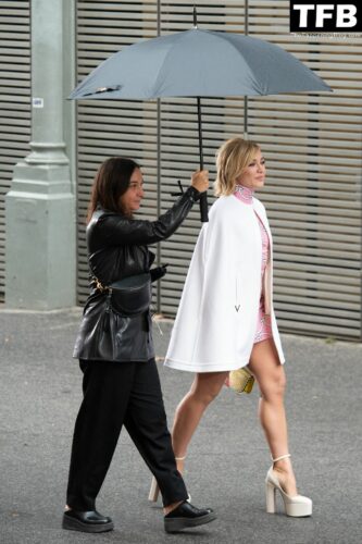 Florence Pugh Sexy The Fappening Blog 1 333x500 - Florence Pugh Flaunts Her Sexy Legs While Arriving at the Valentino Fashion Shows in Paris (82 Photos)
