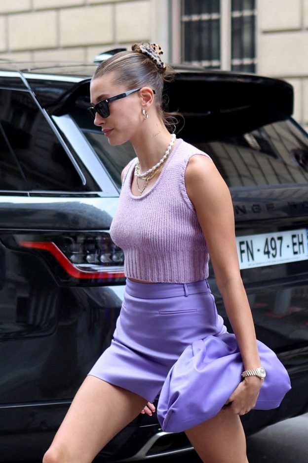 Hailey Bieber Braless TheFappening.Pro 15 624x936 - Hailey Bieber Sexy In Little Dress (5 Photos And Video)