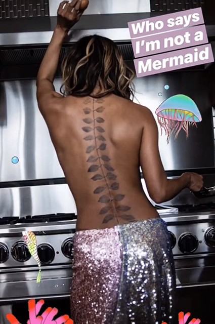 Halle Berry Topless New Tattoo 1 - Halle Berry See Through (2 Photos)