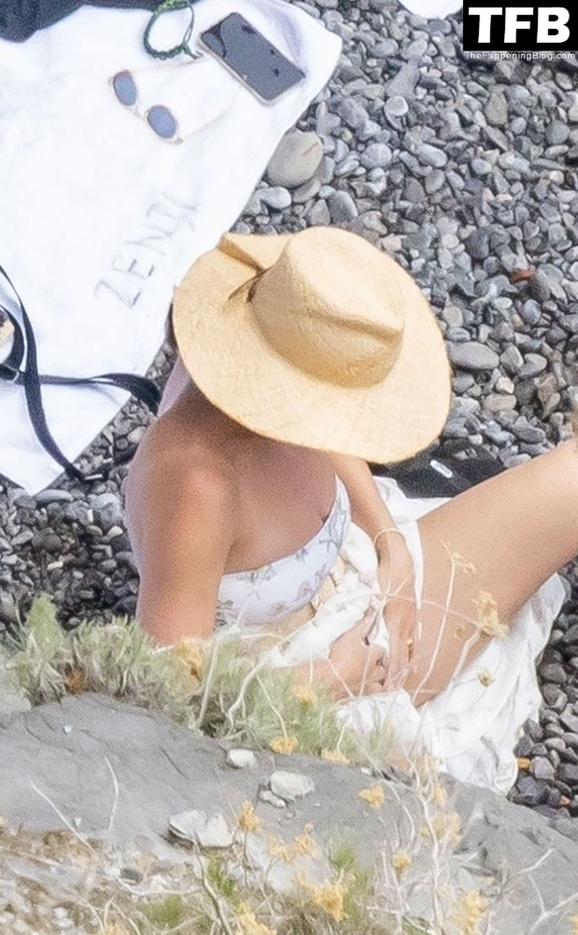 Katy Perry Sexy The Fappening Blog 104 - Katy Perry Rocks a Strapless Swimsuit While Enjoying a Beach Day with Orlando Bloom in Positano (105 Photos)
