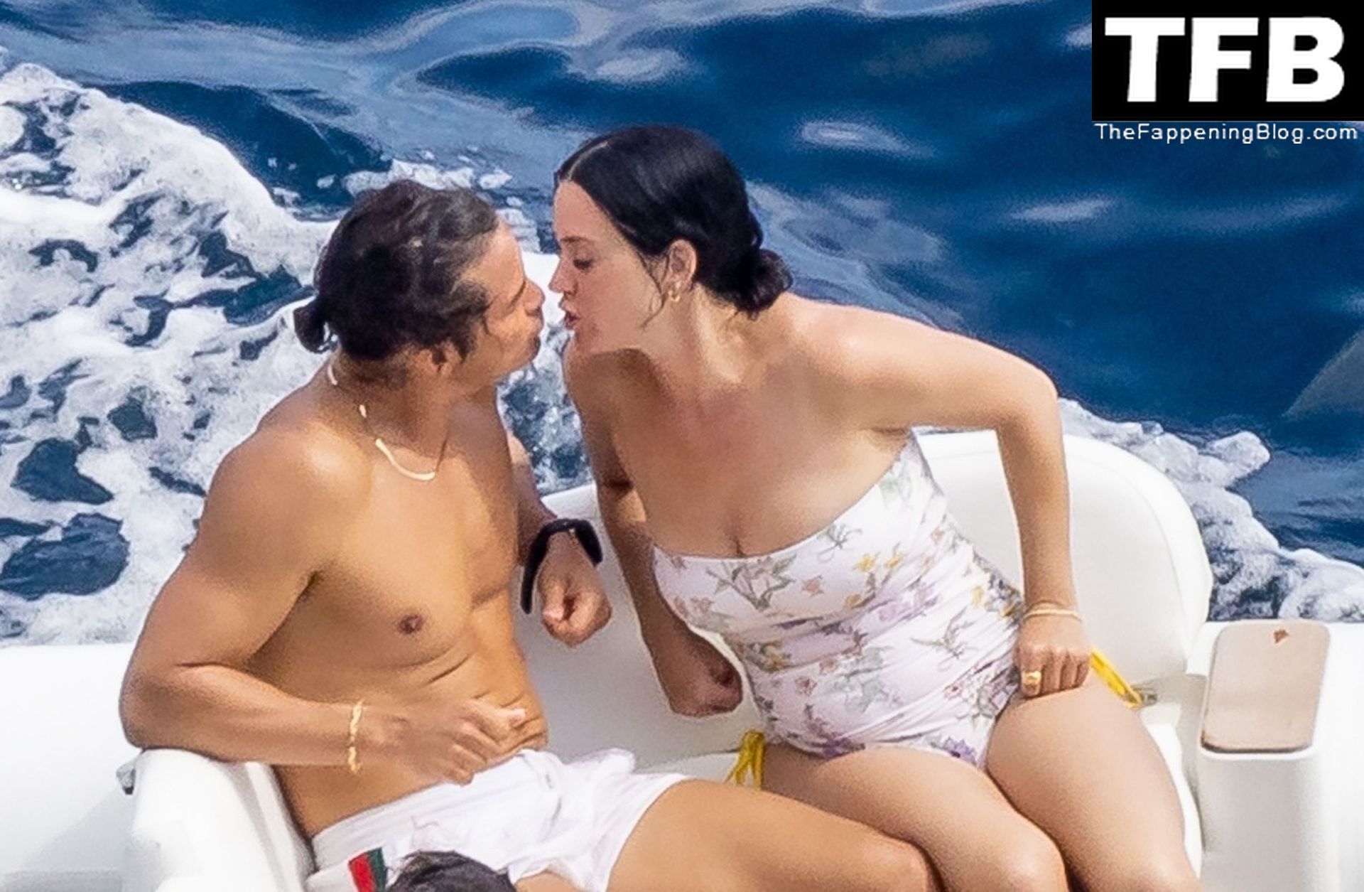 Katy Perry Sexy The Fappening Blog 2 - Katy Perry Rocks a Strapless Swimsuit While Enjoying a Beach Day with Orlando Bloom in Positano (105 Photos)