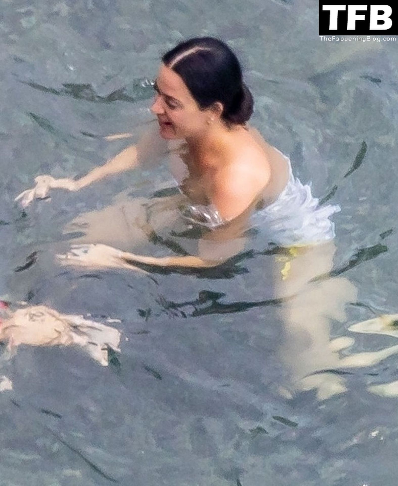 Katy Perry Sexy The Fappening Blog 25 - Katy Perry Rocks a Strapless Swimsuit While Enjoying a Beach Day with Orlando Bloom in Positano (105 Photos)