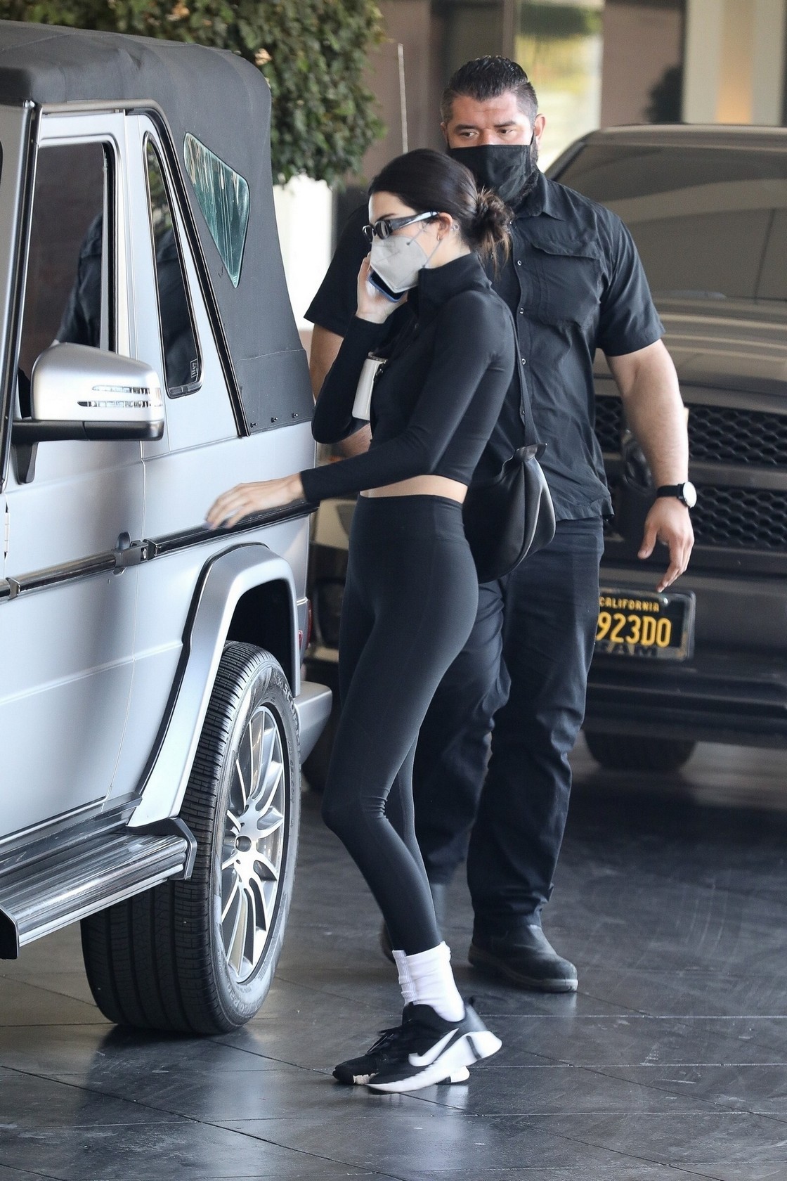 Kendall Jenner Flaunts Her Tight Ass And Cmeltoe TheFappening.Pro 7 - Kendall Jenner Hot In Tight Leggings (12 Photos)