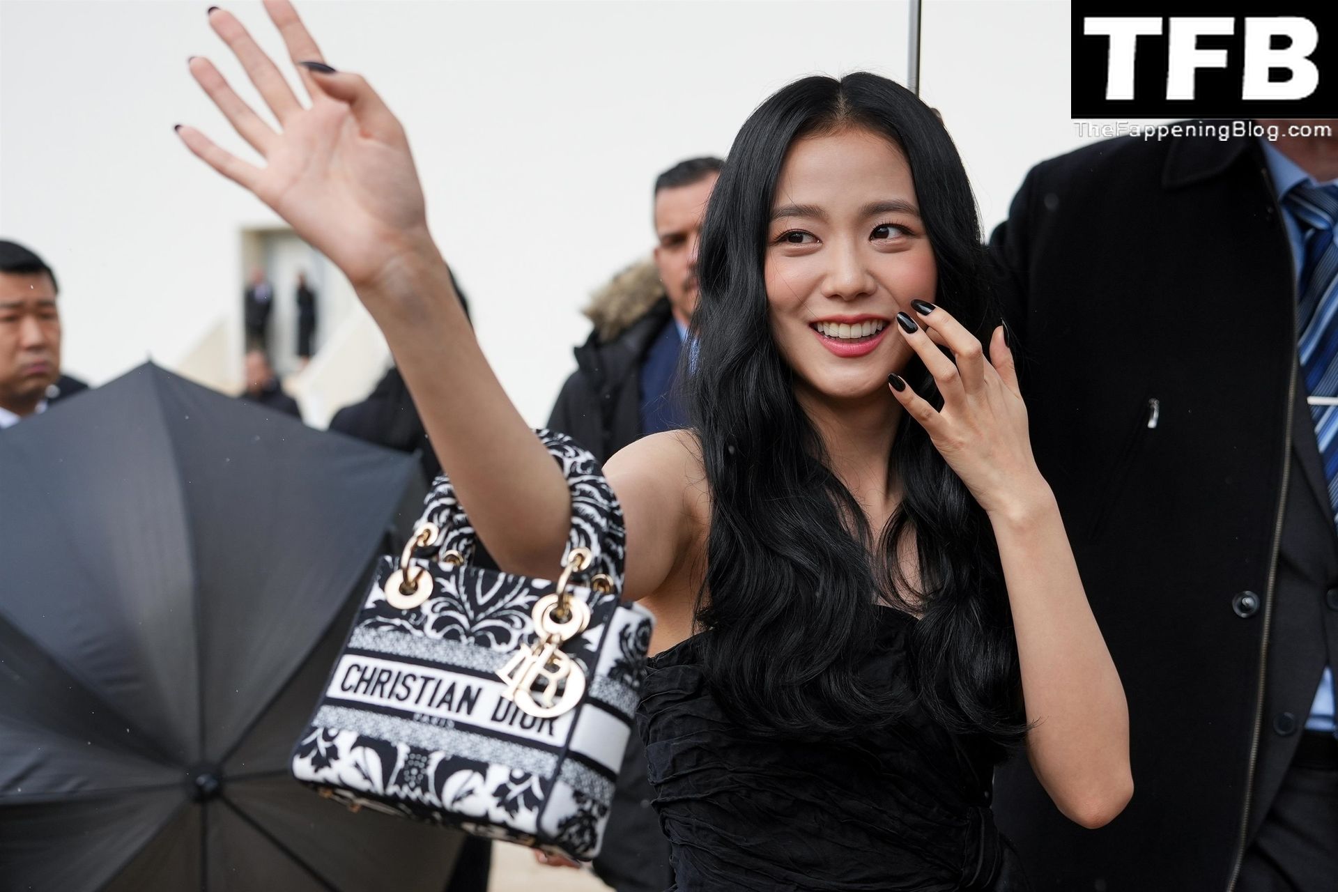 Kim Ji soo Sexy The Fappening Blog 12 - Leggy Kim Ji-soo Attends the Dior Fashion Show in Paris (39 Photos)