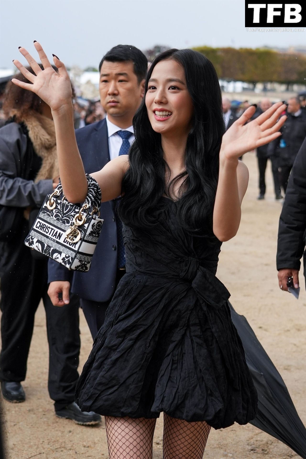 Kim Ji soo Sexy The Fappening Blog 19 - Leggy Kim Ji-soo Attends the Dior Fashion Show in Paris (39 Photos)