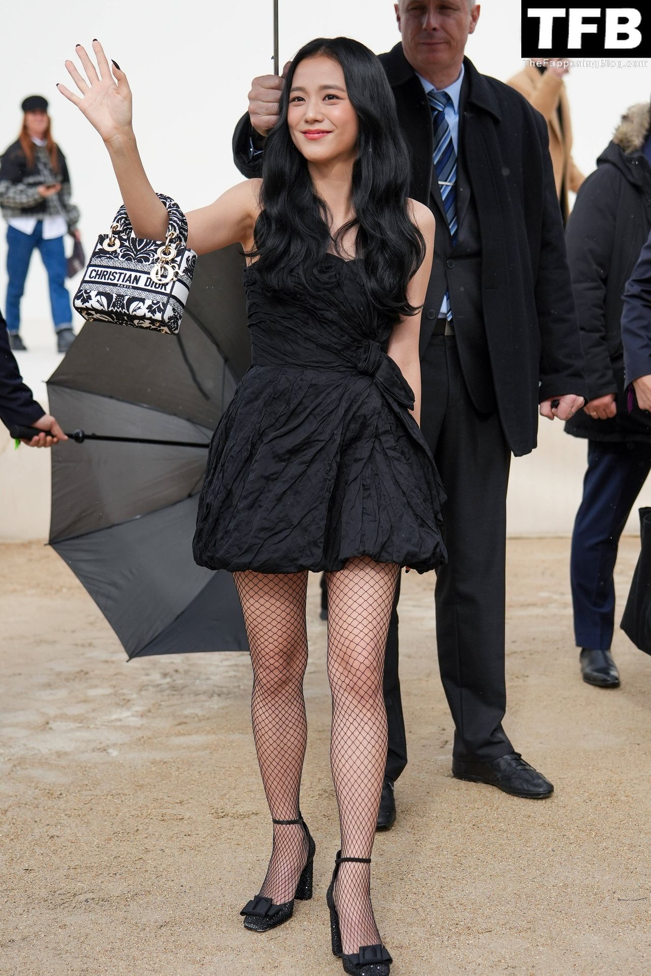 Kim Ji soo Sexy The Fappening Blog 23 - Leggy Kim Ji-soo Attends the Dior Fashion Show in Paris (39 Photos)