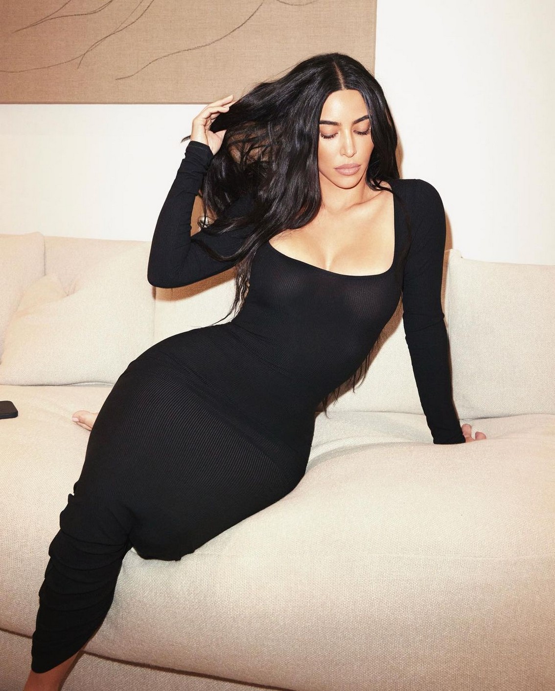 Kim Kardashian Sexy In Tight Black Dress TheFappening.Pro 1 - Kim Kardashian Sexy In Tight Black Dress (3 Photos)