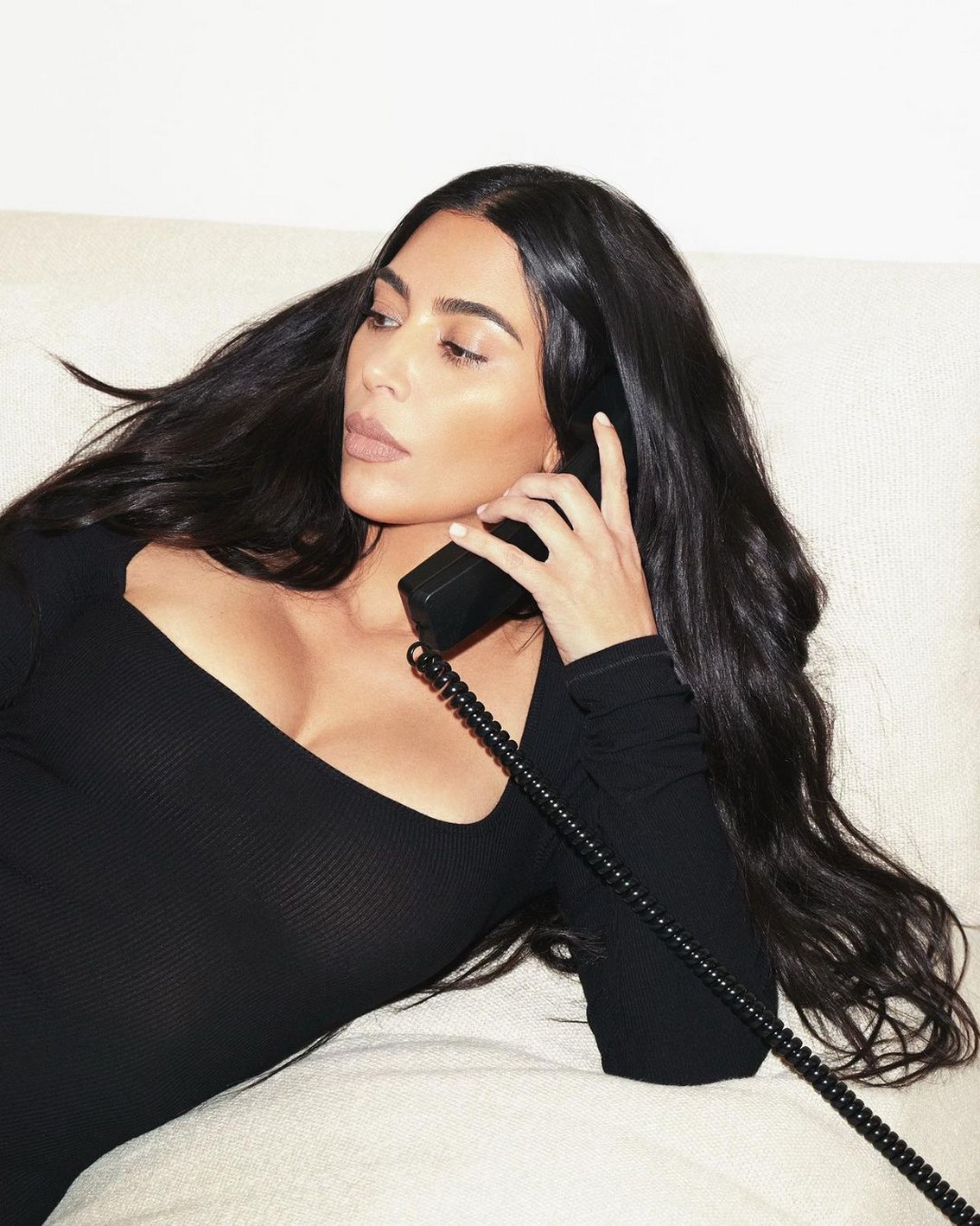 Kim Kardashian Sexy In Tight Black Dress TheFappening.Pro 2 - Kim Kardashian Sexy In Tight Black Dress (3 Photos)