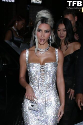Kim Kardashian Sexy The Fappening Blog 1 1 333x500 - Kim Kardashian Dazzles in a Corset Dress at the Dolce Gabbana After Party (17 Photos)