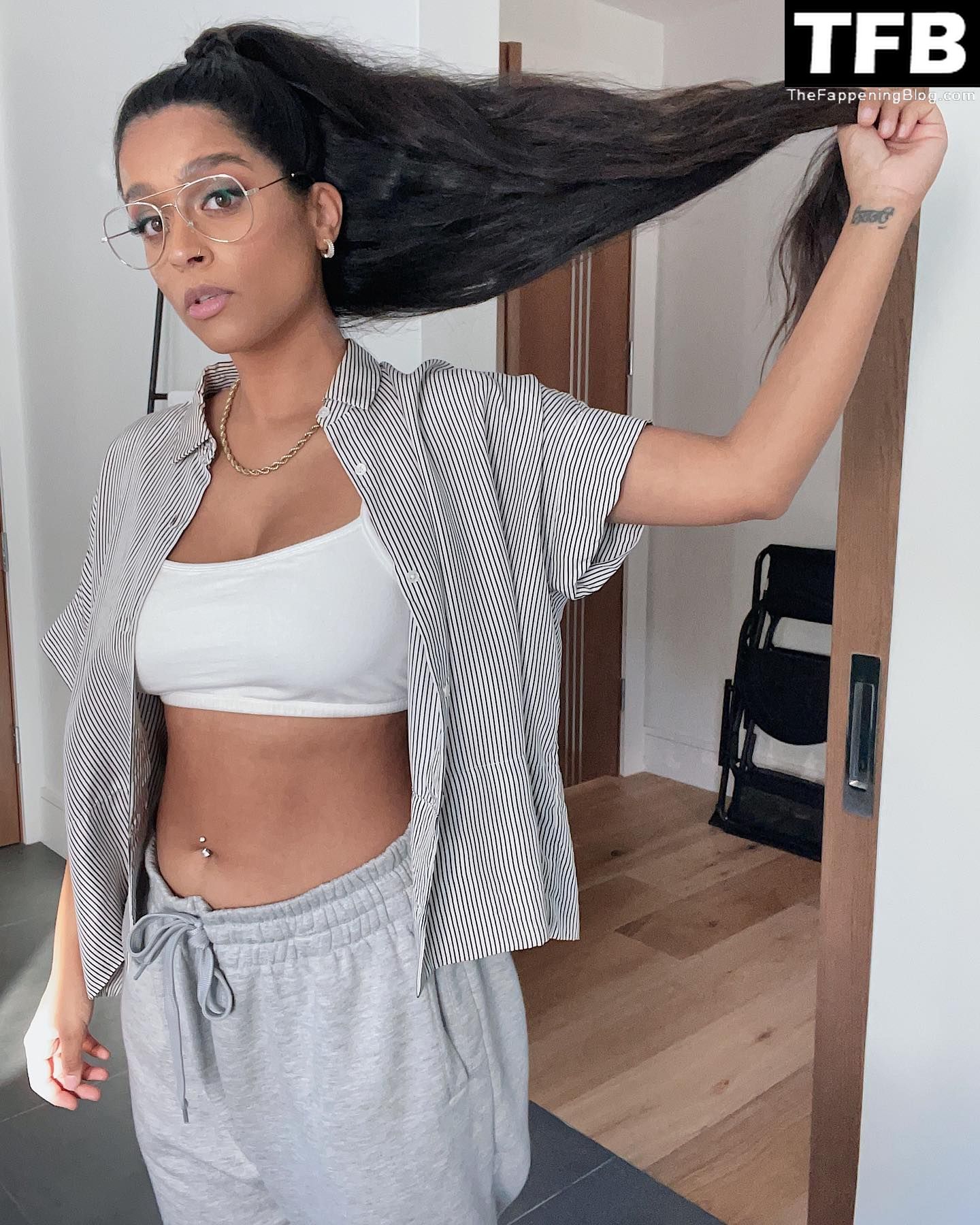 Lilly Singh Topless Sexy 33 thefappeningblog.com  - Lilly Singh Topless & Sexy Collection (89 Photos)