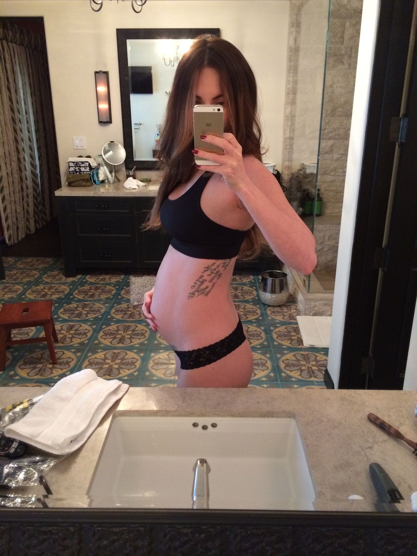 Megan Fox Leaked 20 - Megan Fox Nude Leaked (73 Photos)