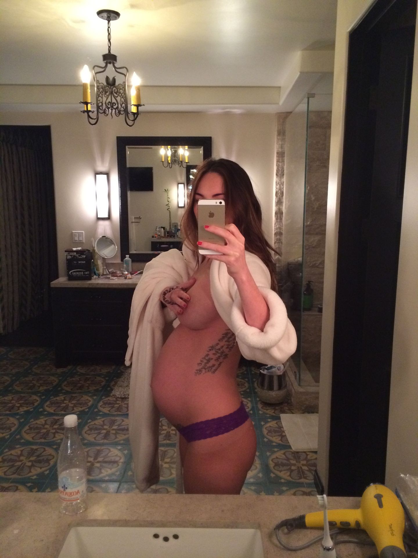 Megan Fox Nude Pregnant Leaked 6 - Megan Fox Nude Leaked (73 Photos)