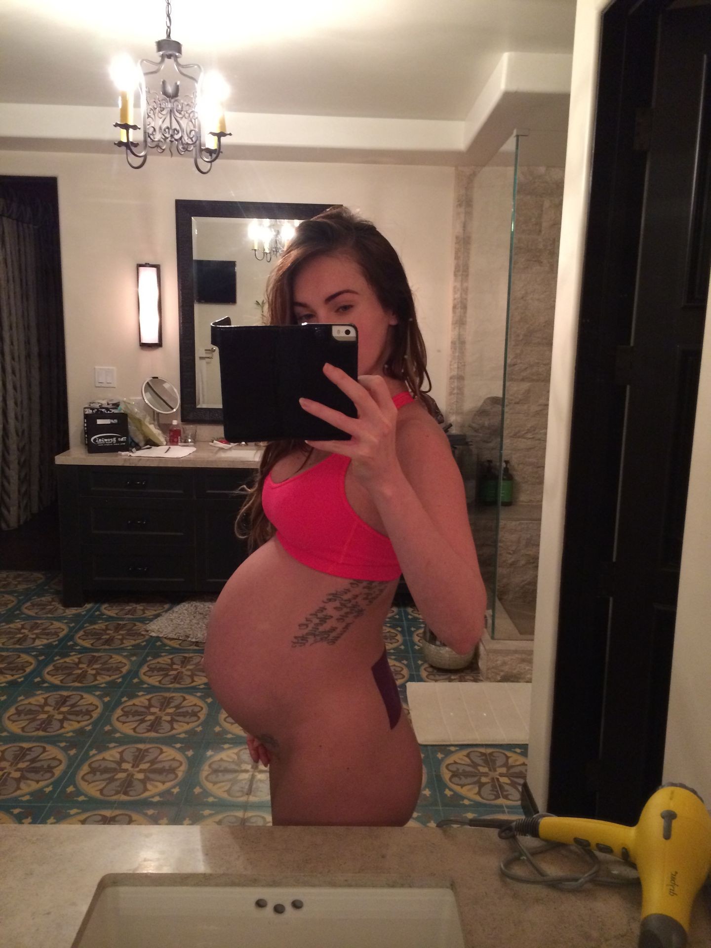 Megan Fox Nude Pregnant Leaked 8 - Megan Fox Nude Leaked (73 Photos)