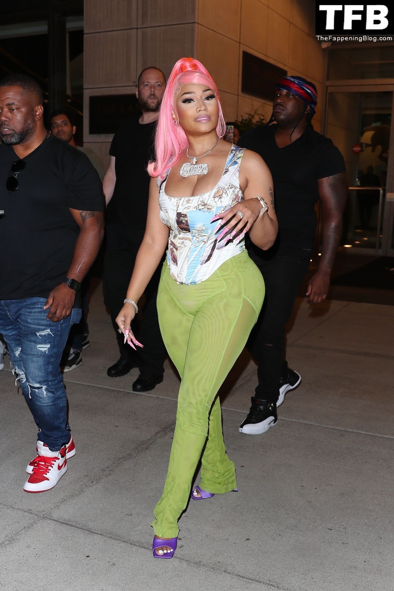 Nicki Minaj Sexy The Fappening Blog 8 - Nicki Minaj Checks Out of Her Hotel After Her Epic Night at the MTV VMA’s in NYC (38 Photos)