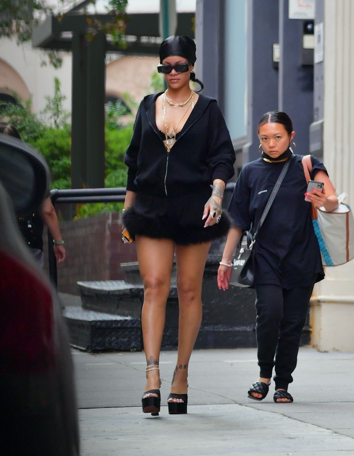 Rihanna In A Hoodie Dress Exposing Her Sexy Legs And Tits TheFappening.Pro 4 - Rihanna Sexy Look In NYC (6 Photos)