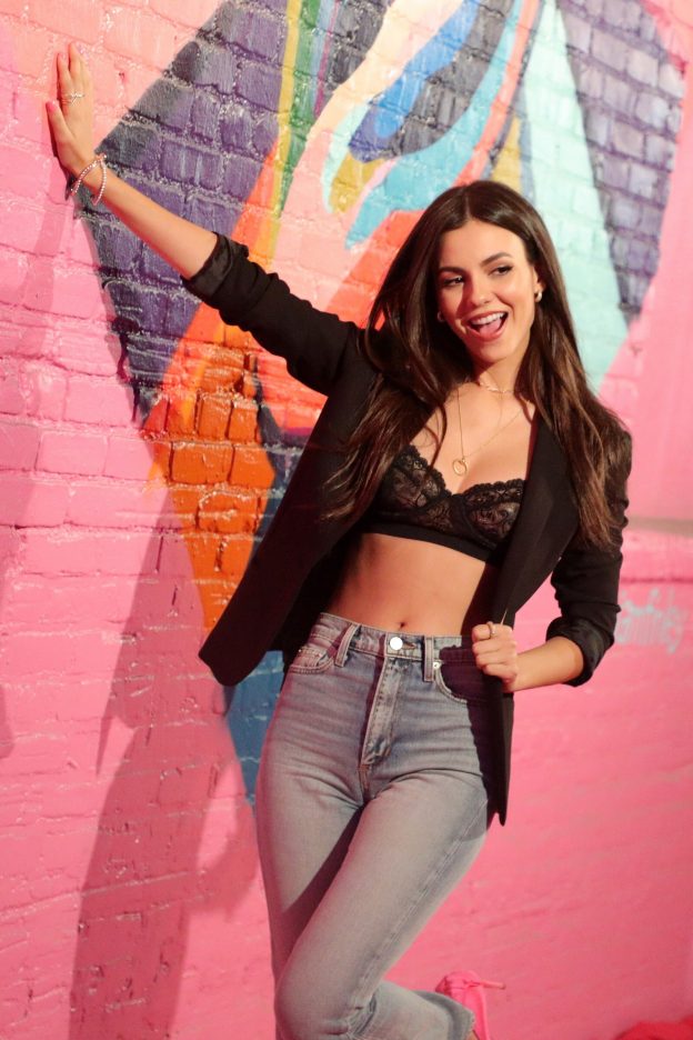 Victoria Justice Sexy 5 624x936 - Victoria Justice Sexy Witch (10 Photos And Video)