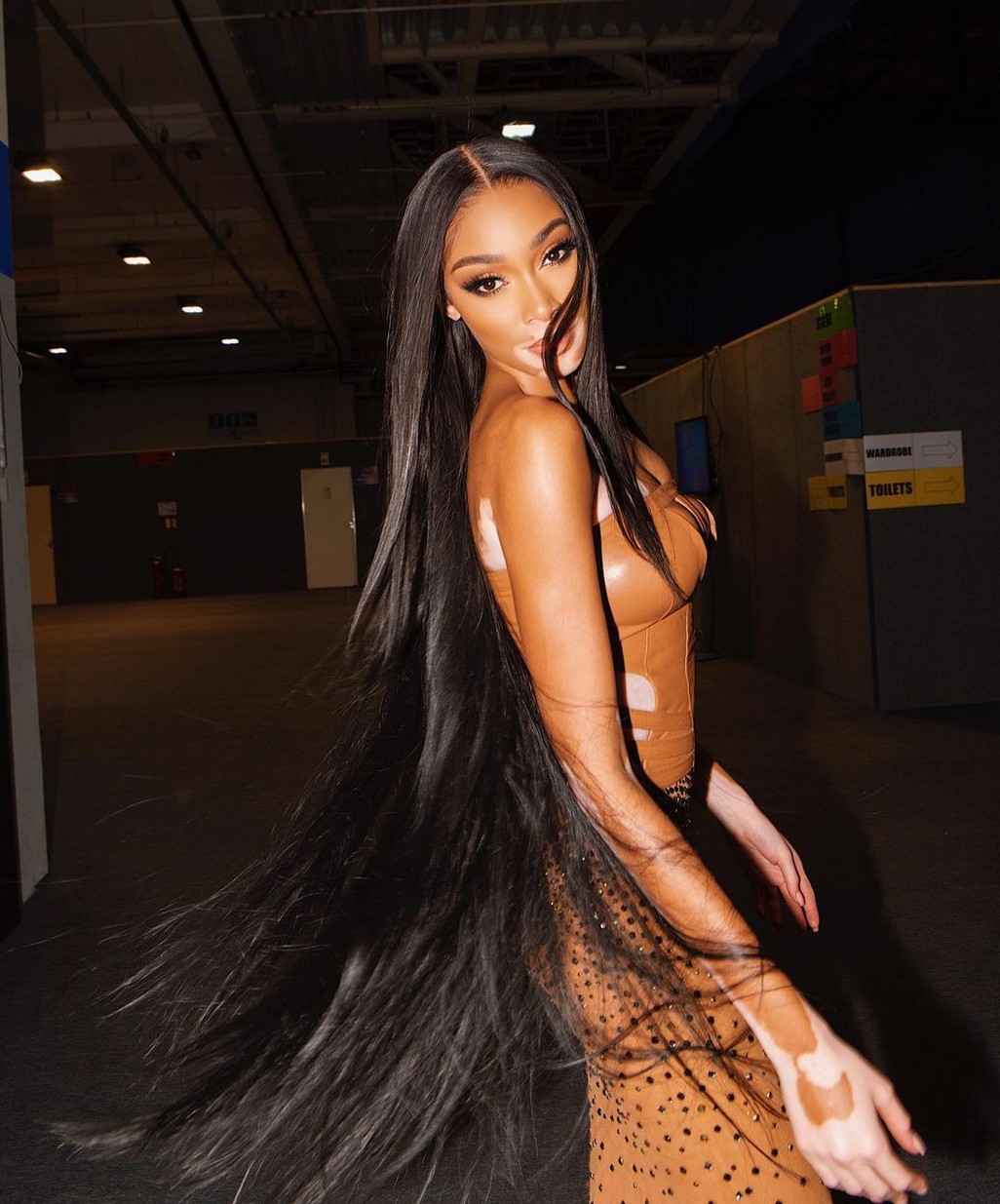 Winnie Harlow Sexy TheFappening.Pro 4 - Winnie Harlow Sexy In Versace (7 Photos And Video)