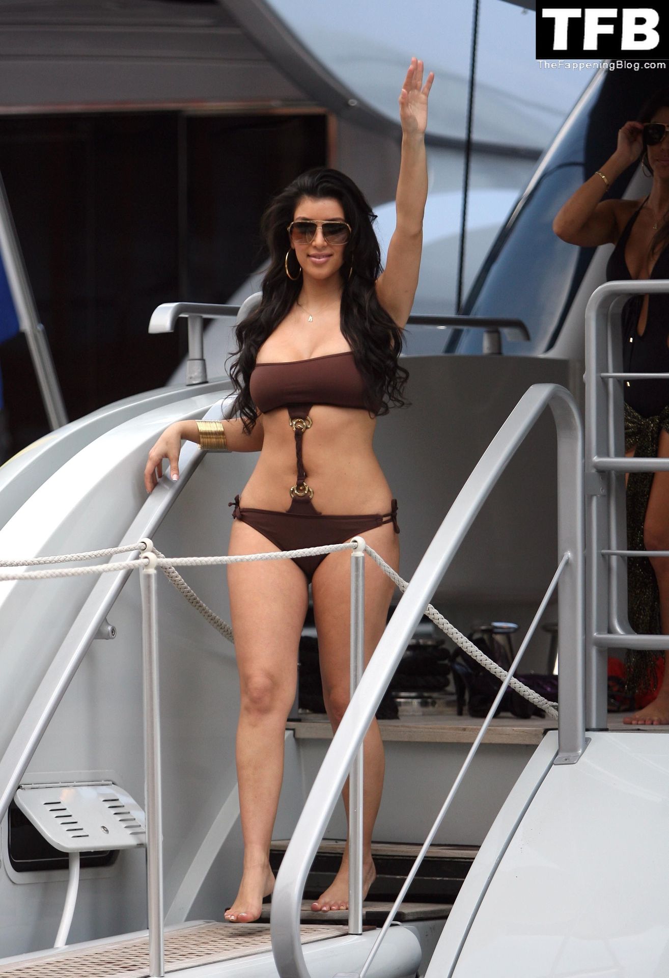 kim kardashian 140 thefappeningblog.com  - Kim Kardashian Nude & Sexy Collection – Part 4 (150 Photos)