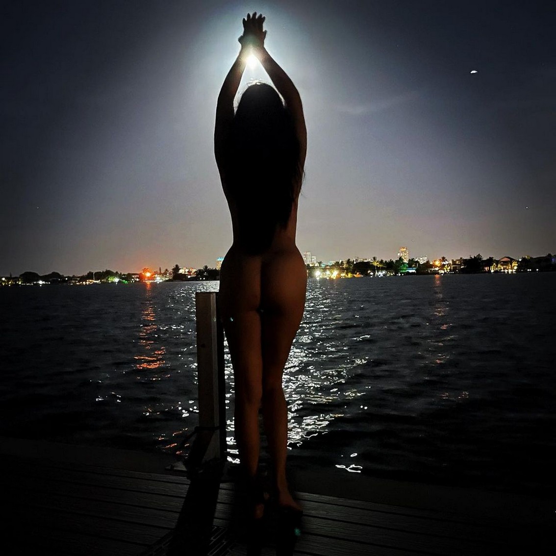 Adriana Lima Nude TheFappening.Pro  - Adriana Lima Nude (1 Photo)